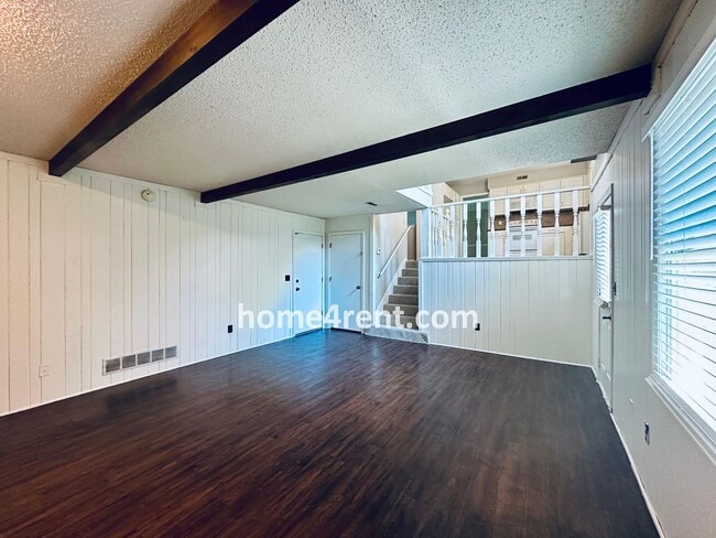 Building Photo - A Beautiful Olathe Home in a Quiet Neighbo...