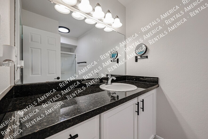 Building Photo - 8260 E Arabian Trail