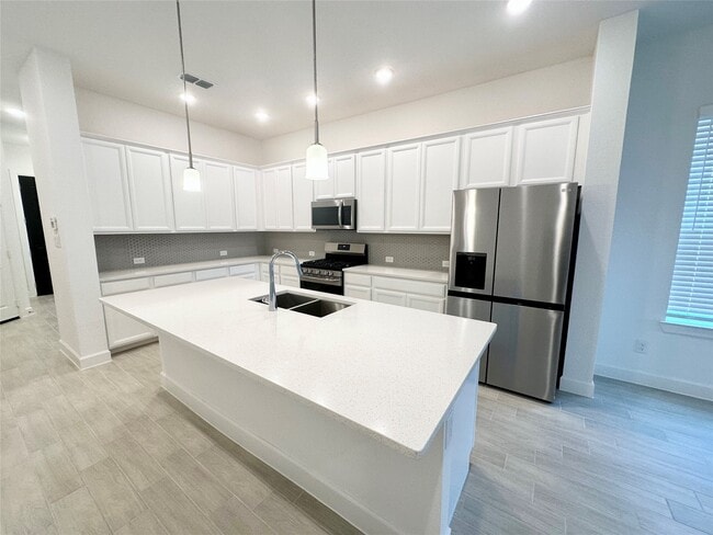 Building Photo - 18419 Palmetto Vw Dr