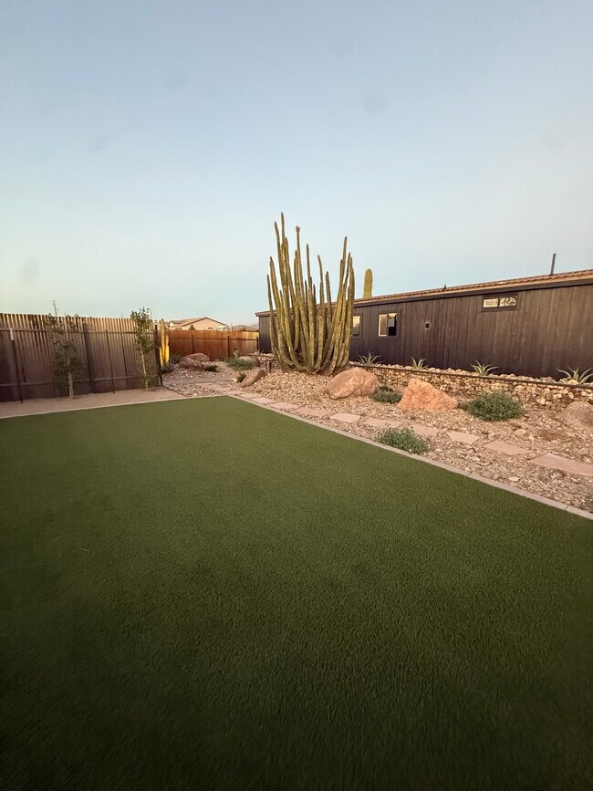 Building Photo - 46633 N 41st Ave