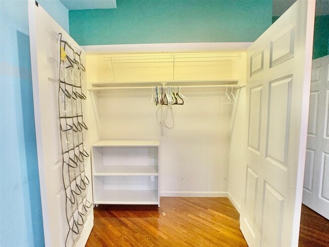 Building Photo - 3481 John F. Kennedy Blvd