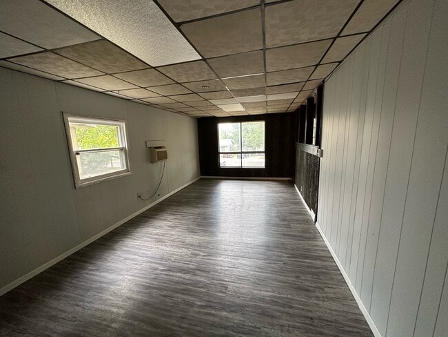 Building Photo - 920 Timberline Dr