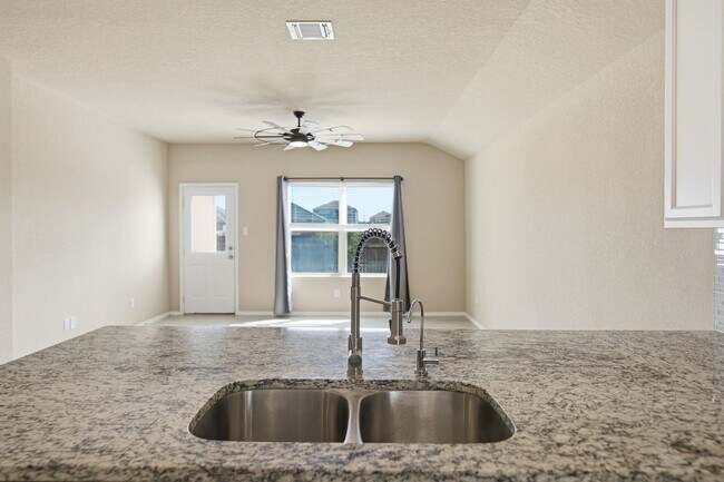 Building Photo - Spacious & Move-In Ready Rental in 78252 – Easy Access to Major Highways