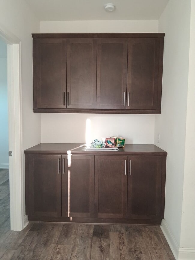 Building Photo - East end Ventura  5 Bed 5 Bath