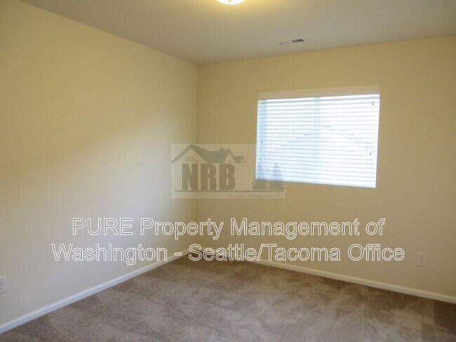 Building Photo - 1917 201st St E