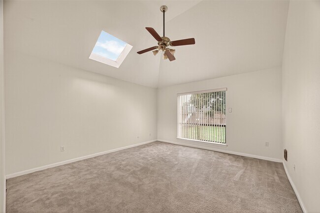 Building Photo - 12835 Woodlite Ln