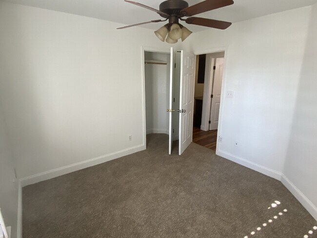 Building Photo - 4 Bed, 2 Bath beautiful home with pool