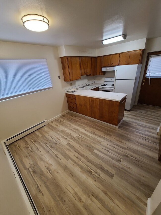 Building Photo - Knowles 4-Plex