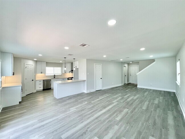 Building Photo - 20919 Hall Colony Ct