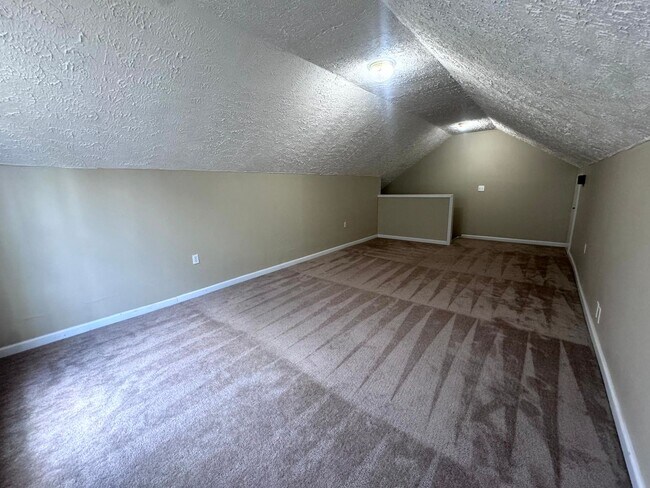 Building Photo - 109 Belle Boyd Dr