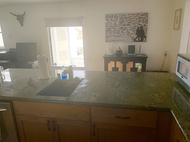 Building Photo - 1271 Ozeta Terrace