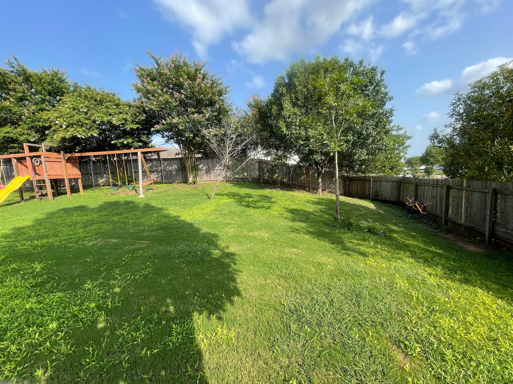 Building Photo - 411 Marquitos Drive