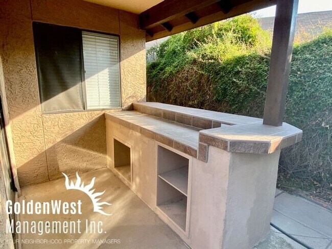 Building Photo - Stunning 2Bdm 2Ba Home in the Heart of Gle...