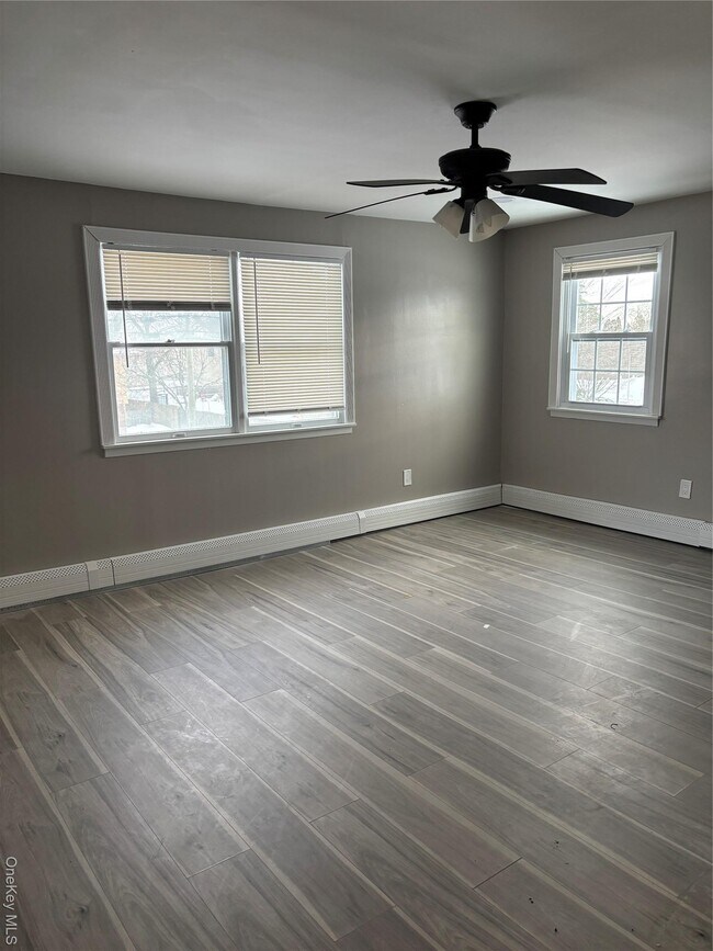 Building Photo - 15 Mida Ct