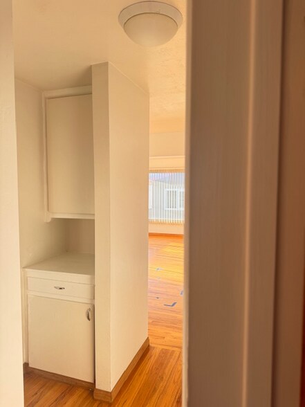 Building Photo - 3728 Ingraham St