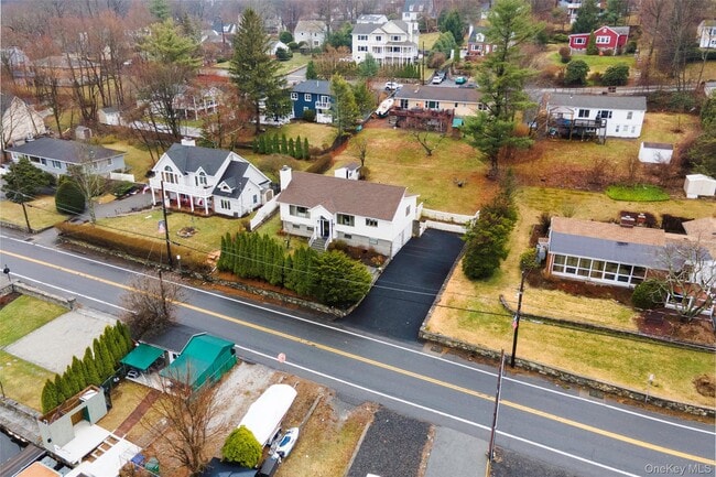 Building Photo - 850 S Lake Blvd