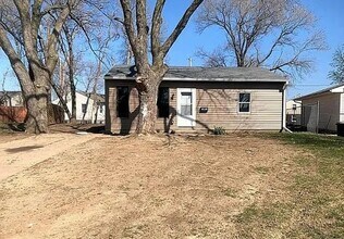 Building Photo - 4026 Spring Cir