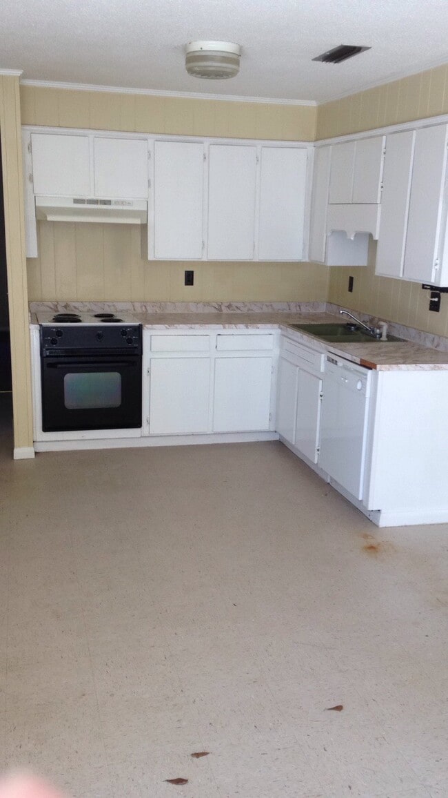 Building Photo - 503 Pinto Dr