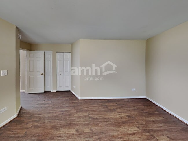 Building Photo - 2462 Mayfield Ct