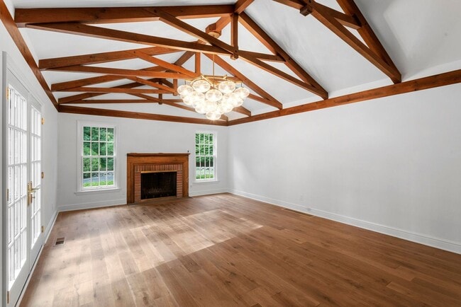 Building Photo - Elegant Fox Chapel 4-Bedroom, 3.5-Bath Home