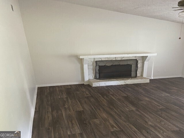 Building Photo - 222 Peartree Ln