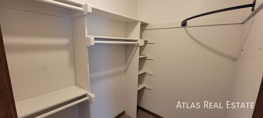 Building Photo - 205 NW Almond