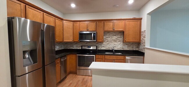Building Photo - 130 Trotter Rd