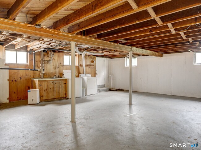 Building Photo - 36 Westview Terrace