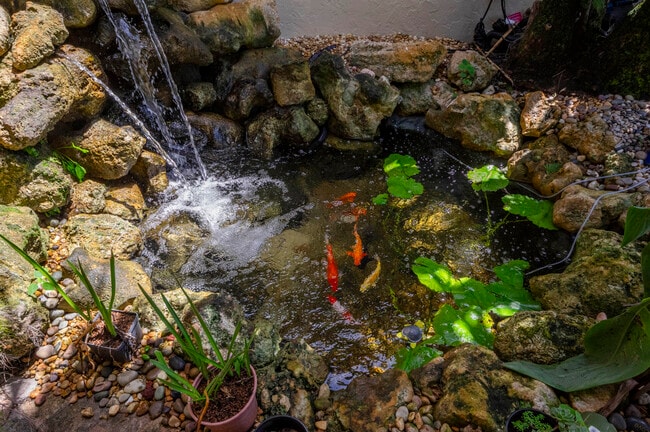 Building Photo - 10080 Dover Carriage Ln