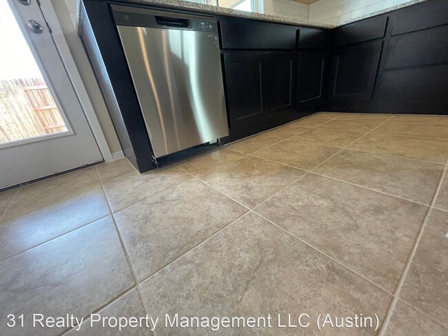 Building Photo - 3 br, 2 bath House - 205 Tempest Trail