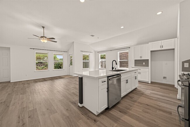 Building Photo - 3630 Barkers Run