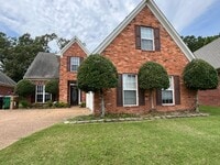 Building Photo - Renovated 4 Bedroom 2.5 Bath Home for Rent!