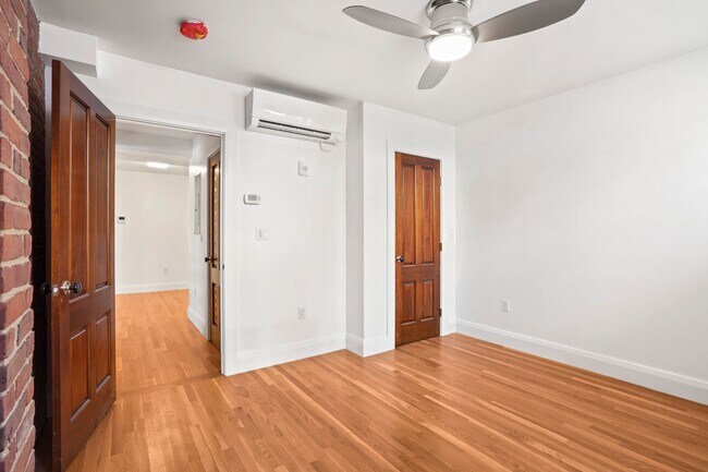 Building Photo - 165 Winthrop Rd