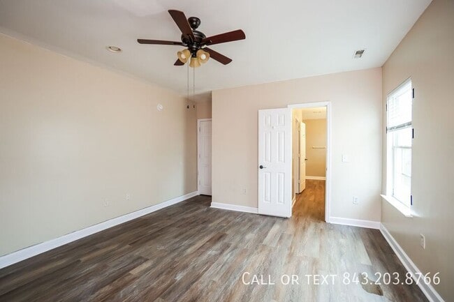 Building Photo - 9592 Crosscut Dr