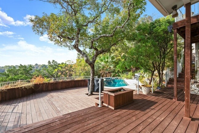 Building Photo - 7209 Foxtree Cove