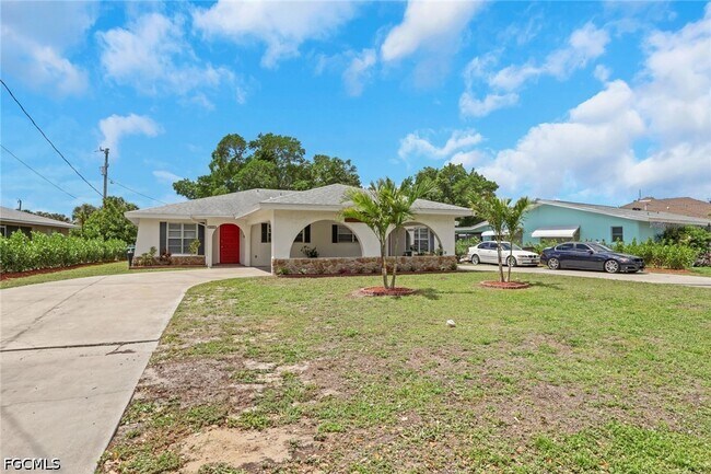 Building Photo - 1628 Orchid Blvd