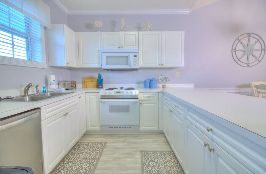 Building Photo - 682 Riverwalk Dr