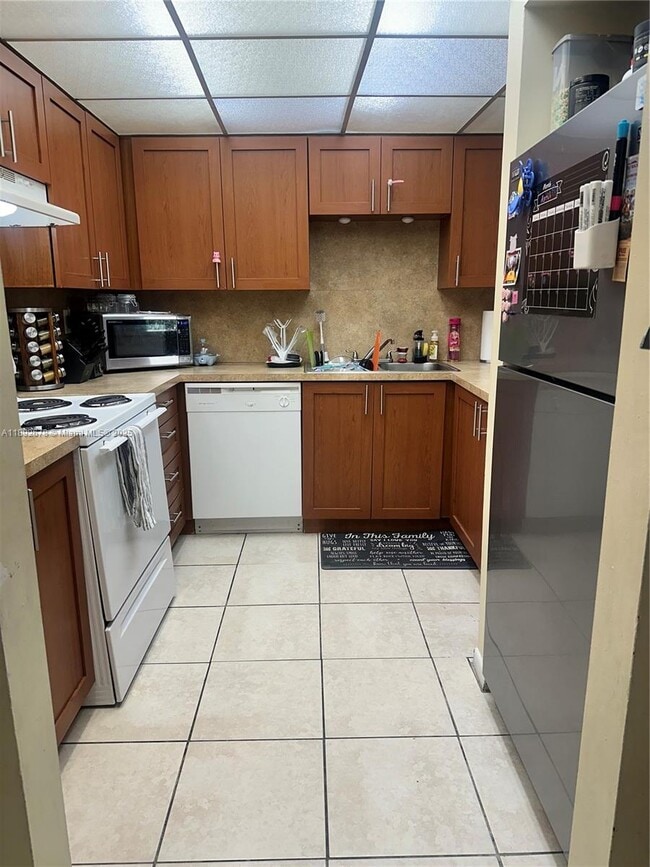 Building Photo - 6980 NW 186th St