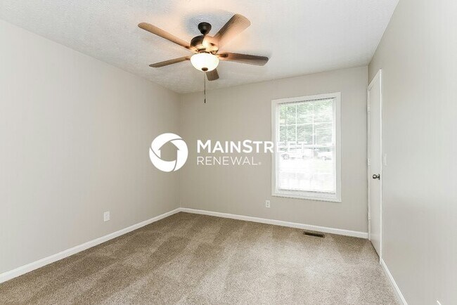 Building Photo - 4 Bedroom Pet-Friendly Home in Marietta, GA with Main Street Renewal