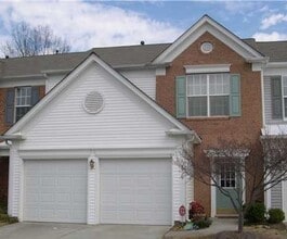 Building Photo - Beautiful Ballantyne townhome in a great L...