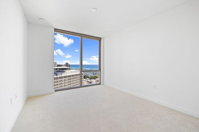 Building Photo - 1388 Kapiolani Blvd