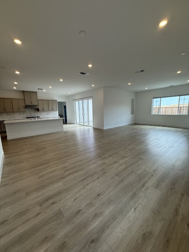 Building Photo - Brand-New 4-Bedroom Single-Story Home with Solar, Stunning Views & Open Floor Plan!