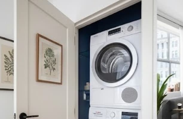 Building Photo - 138 John St