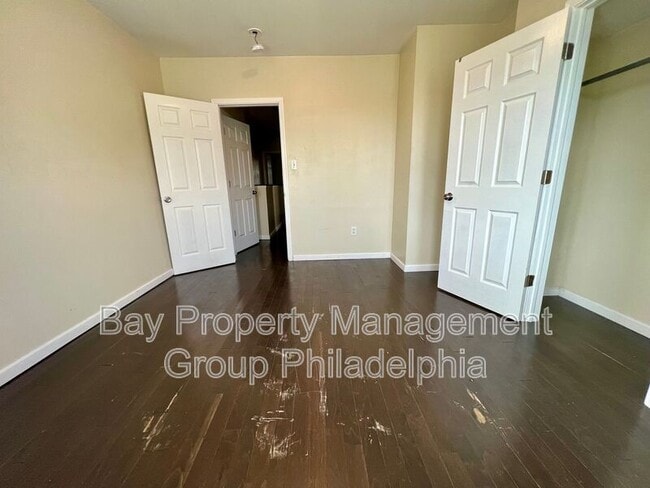 Building Photo - 7275 Saybrook Ave