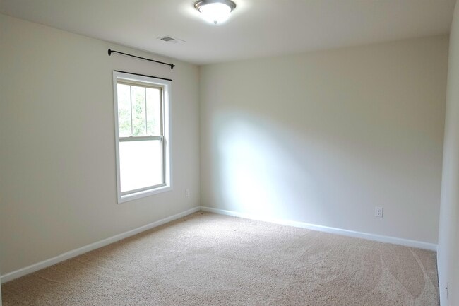 Building Photo - 24 Noble Wing Ln