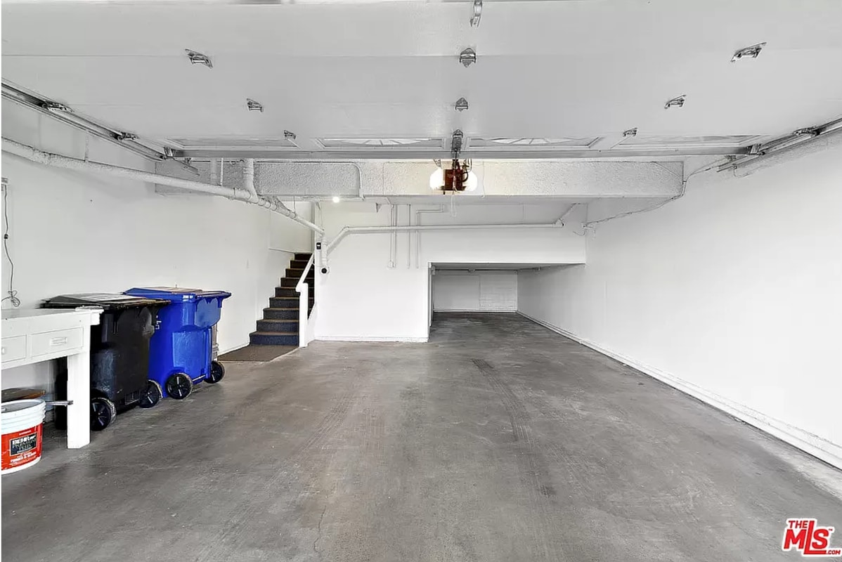 Building Photo - 4738 La Villa Marina