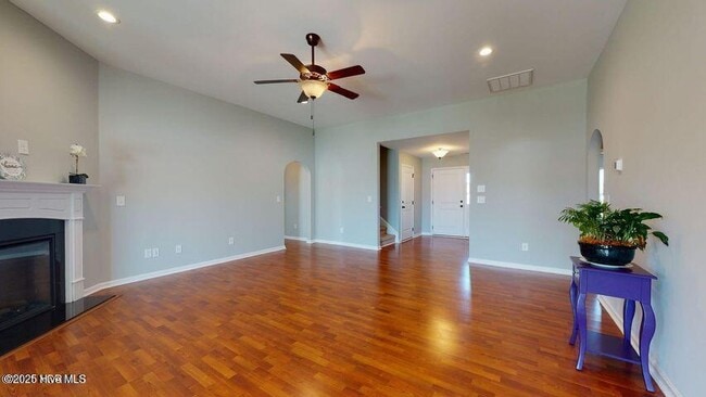 Building Photo - 2821 Connet St
