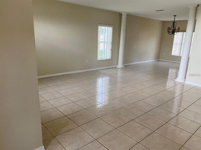 Building Photo - 2299 Rock Dr