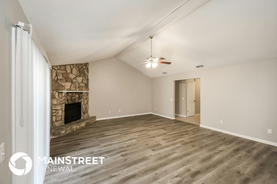 Building Photo - 11023 Poppins Ct