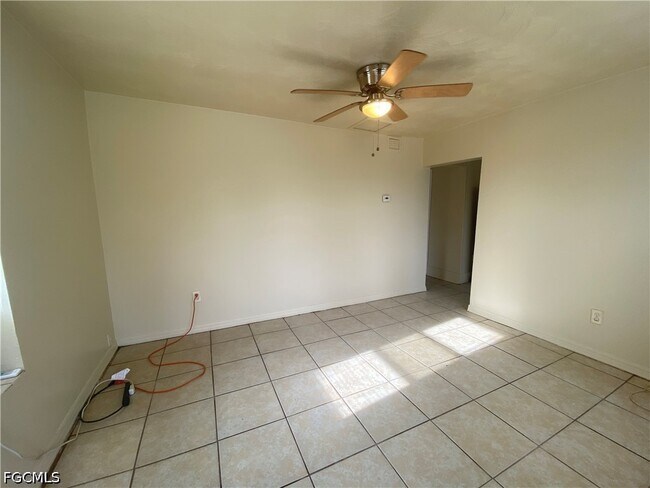 Building Photo - 8110 Howell Ave